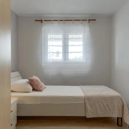 Haus Pia - Mera Appartamento Ražanac